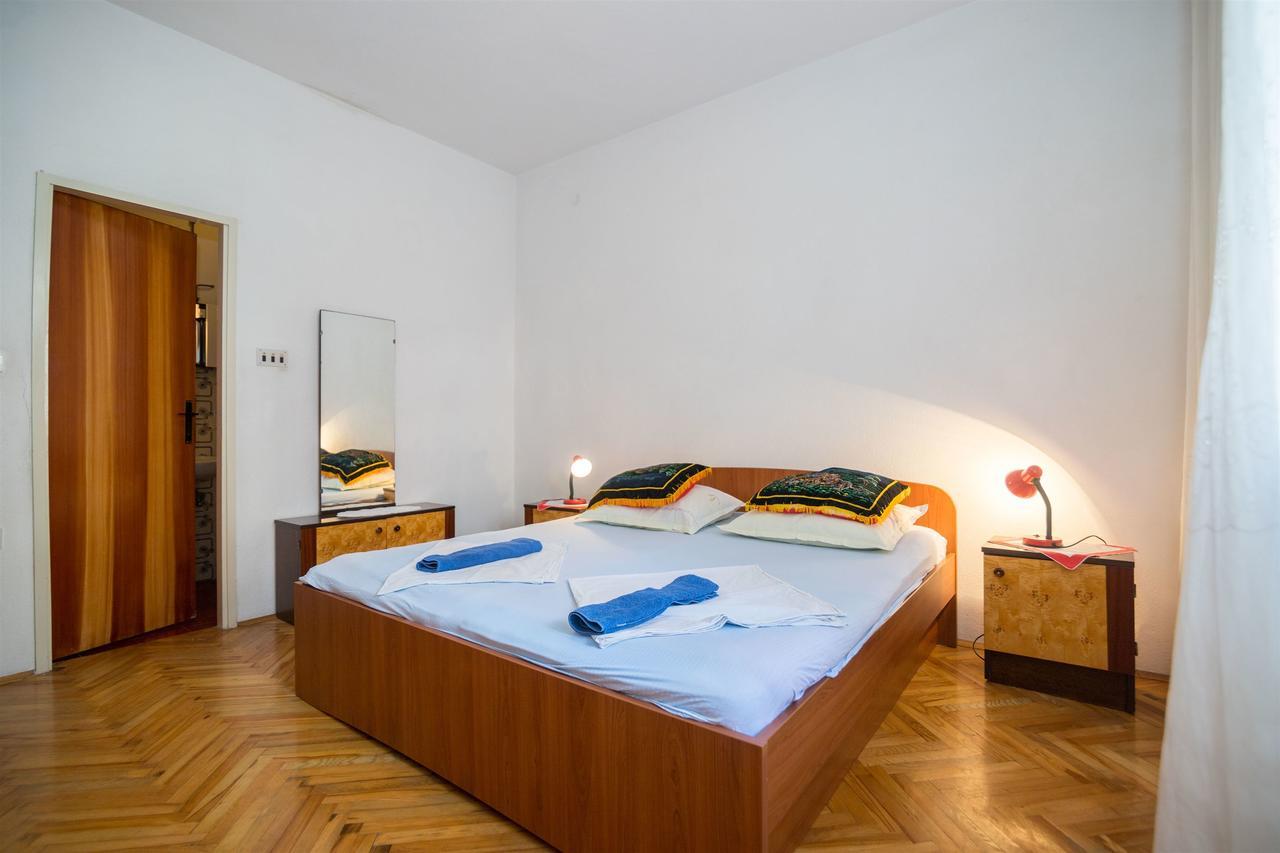 Apartments Zeljko Makarska Exterior photo