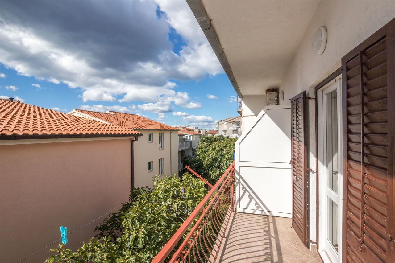 Apartments Zeljko Makarska Exterior photo