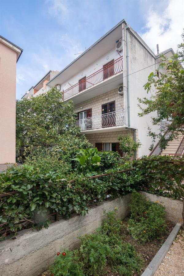 Apartments Zeljko Makarska Exterior photo